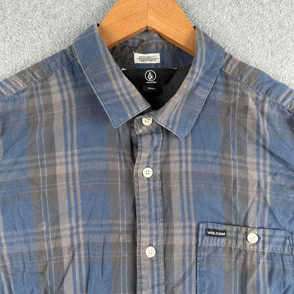 Volcom Product Type Mens L Modern Fit Blue Plaid Attribute Button-Down Shirt